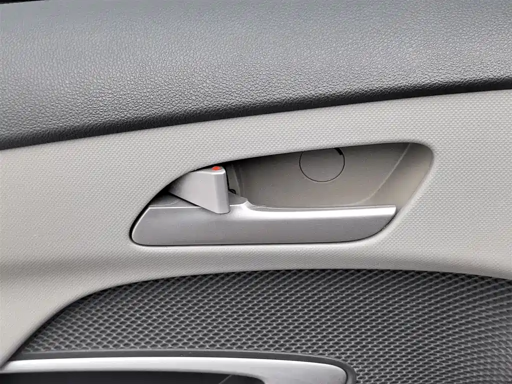 Chevrolet Sail 2015 3 1.5L MT