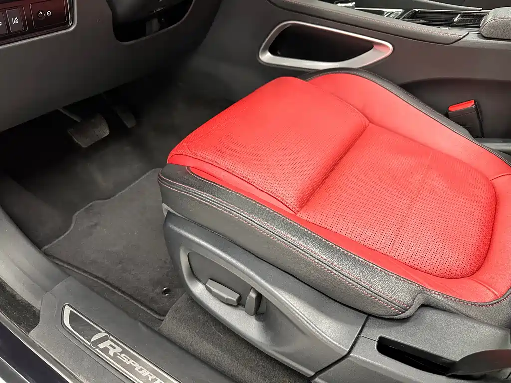 Jaguar F-PACE — миниатюра 14