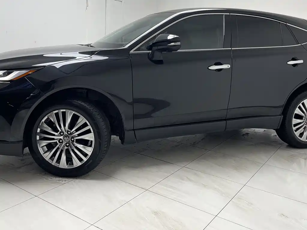 TOYOTA LING FANG HARRIER