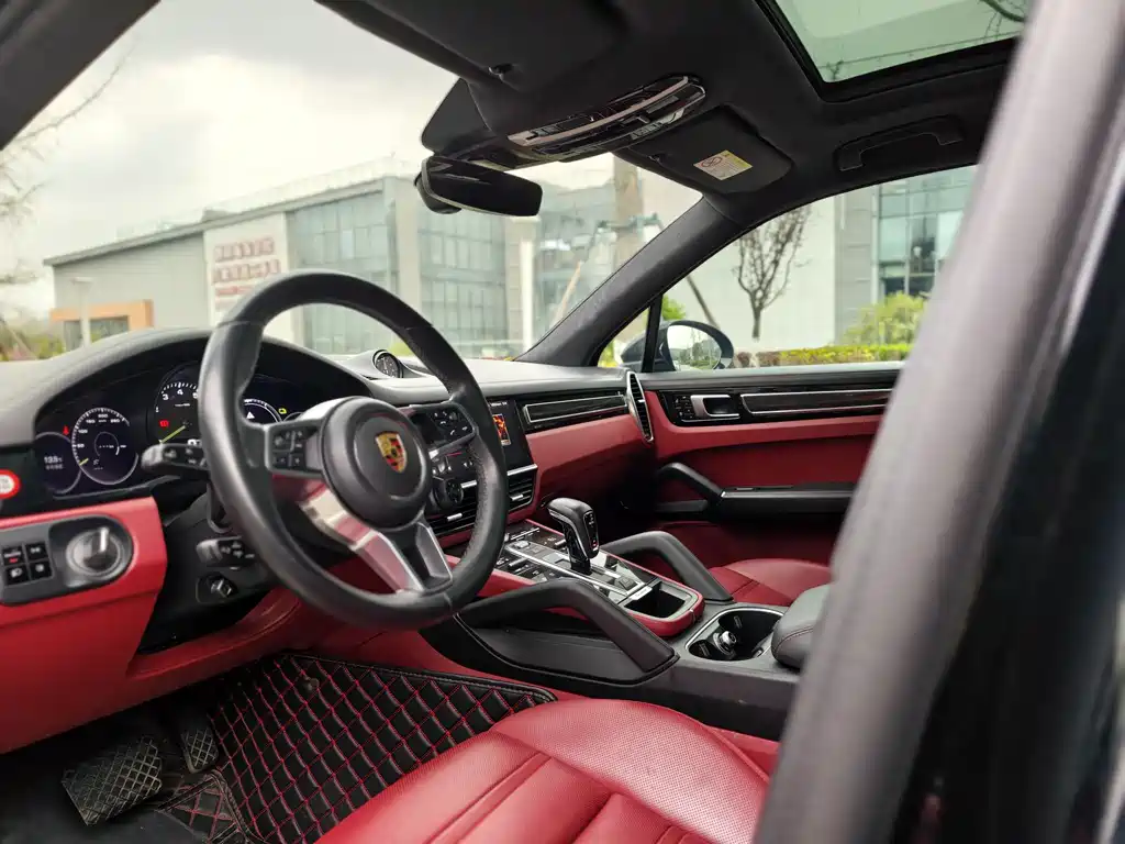 PORSCHE CAYENNE NEW ENERGY