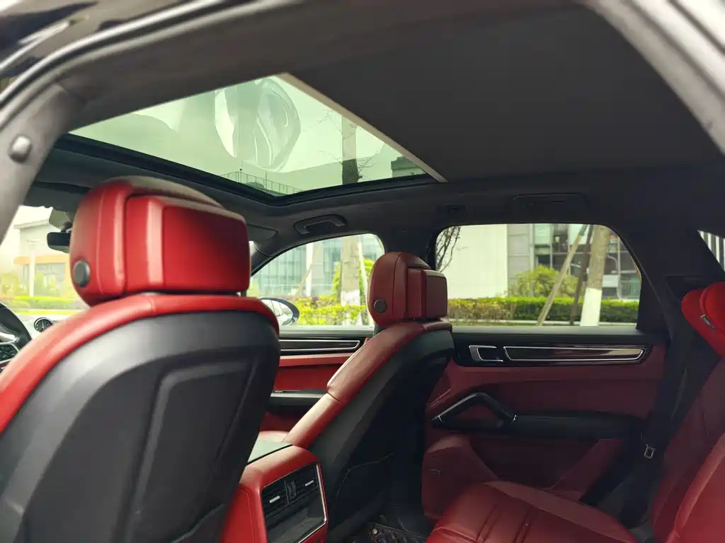 PORSCHE CAYENNE NEW ENERGY