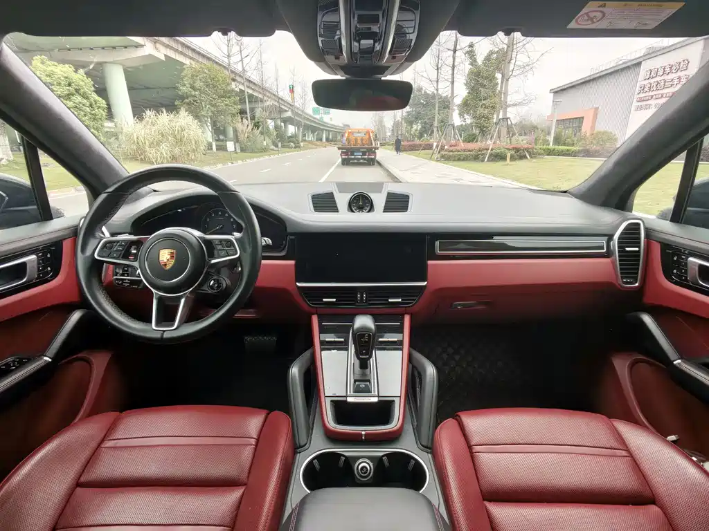 PORSCHE CAYENNE NEW ENERGY