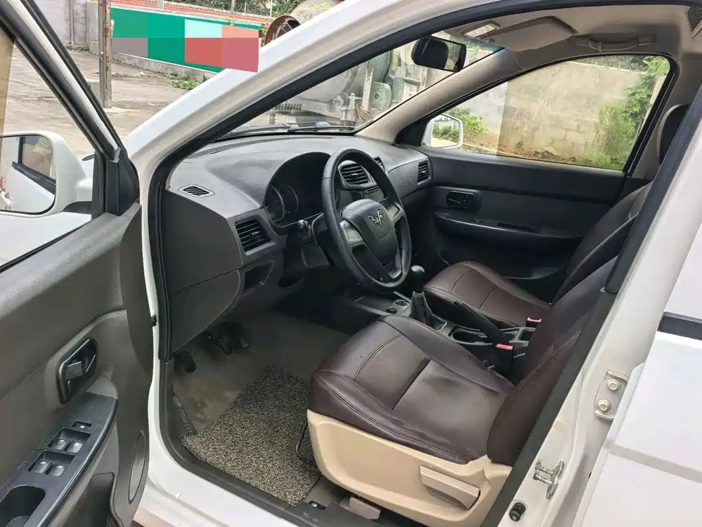 Wuling Hongguang — миниатюра 7