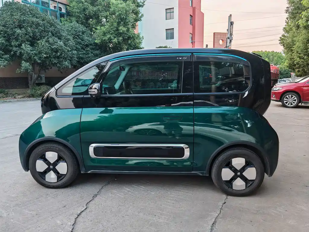 Baojun KiWi EV — миниатюра 15