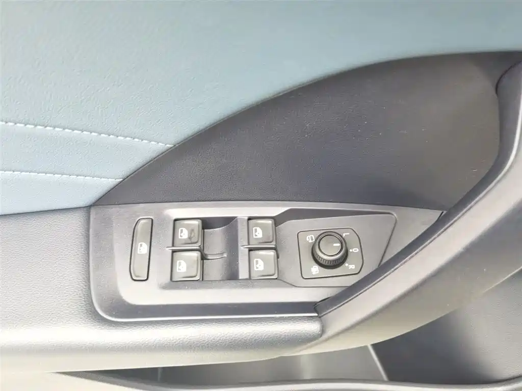 Volkswagen Tharu 2024 300TSI