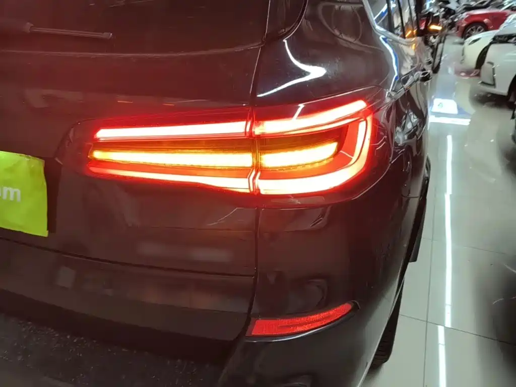 BMW X5 (Import) — миниатюра 8