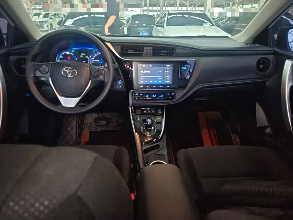 Toyota Levin Twin Engine E+ — миниатюра 6