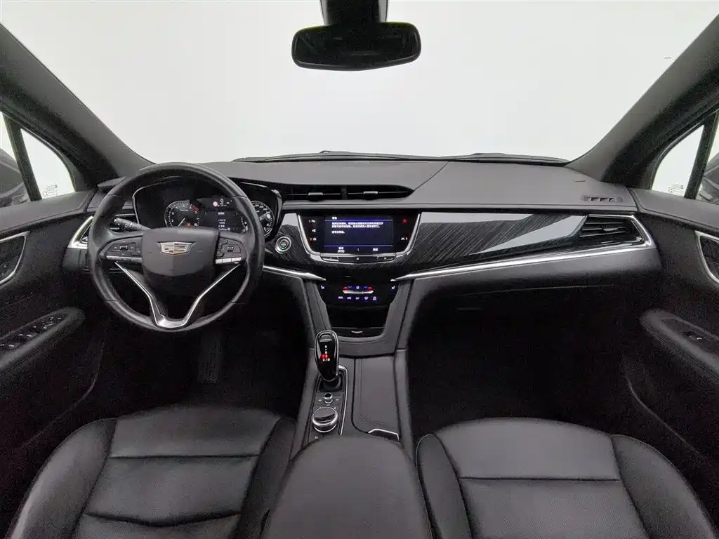 Cadillac XT6 2020 28T мест Luxury