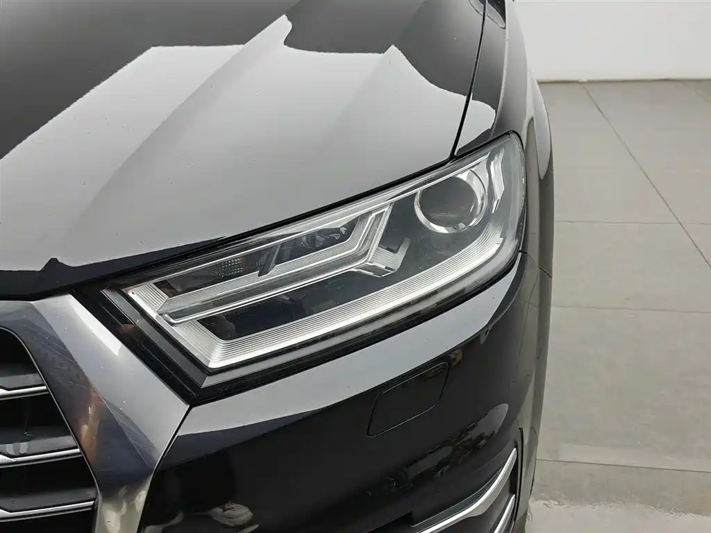 Audi Q7 2016 40 TFSI Comfort