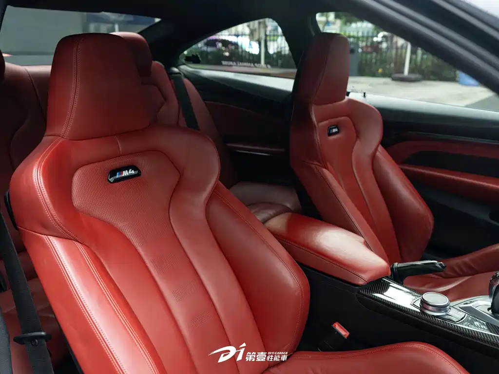 BMW M4 — миниатюра 8