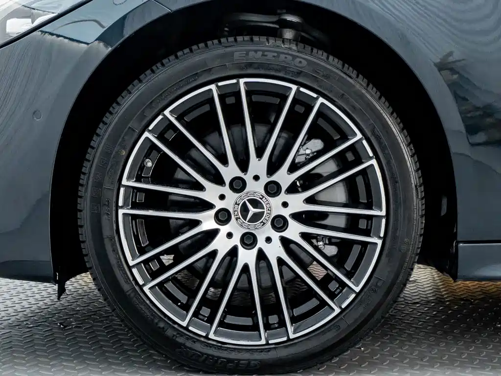 Mercedes-Benz C-Class — миниатюра 10