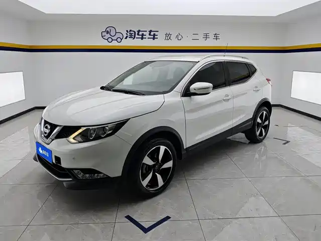 NISSAN QASHQAI 2018