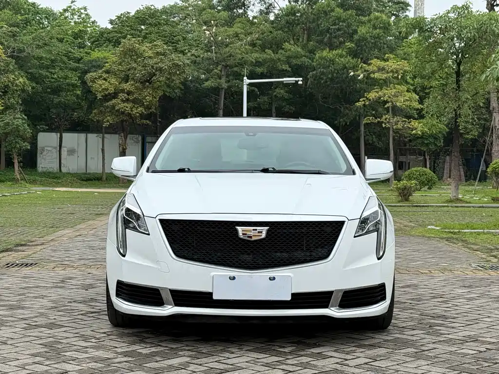 Cadillac XTS — миниатюра 2
