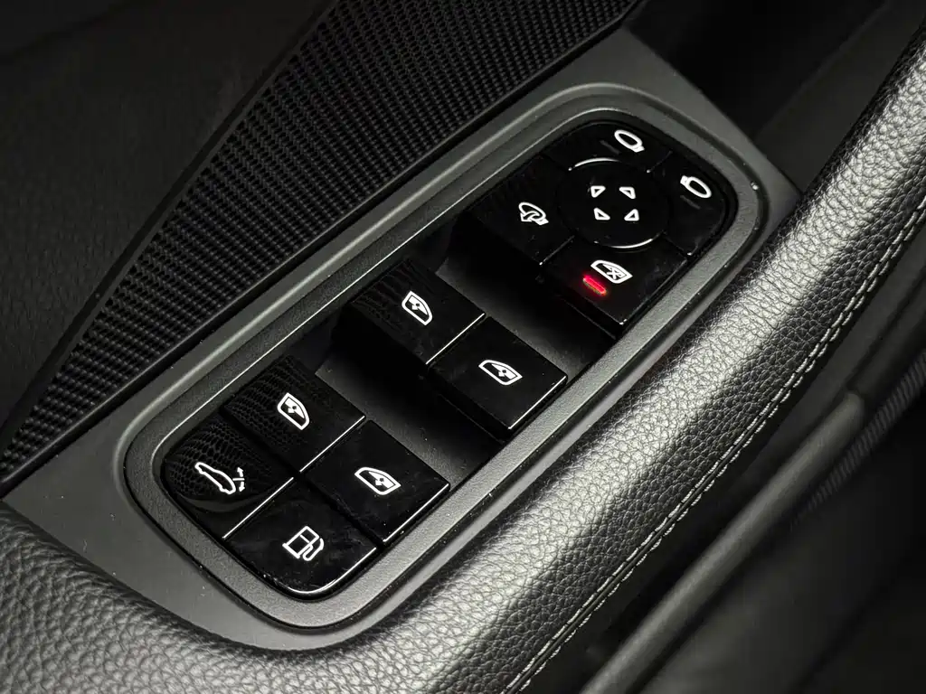 PORSCHE PANAMERA NEW ENERGY