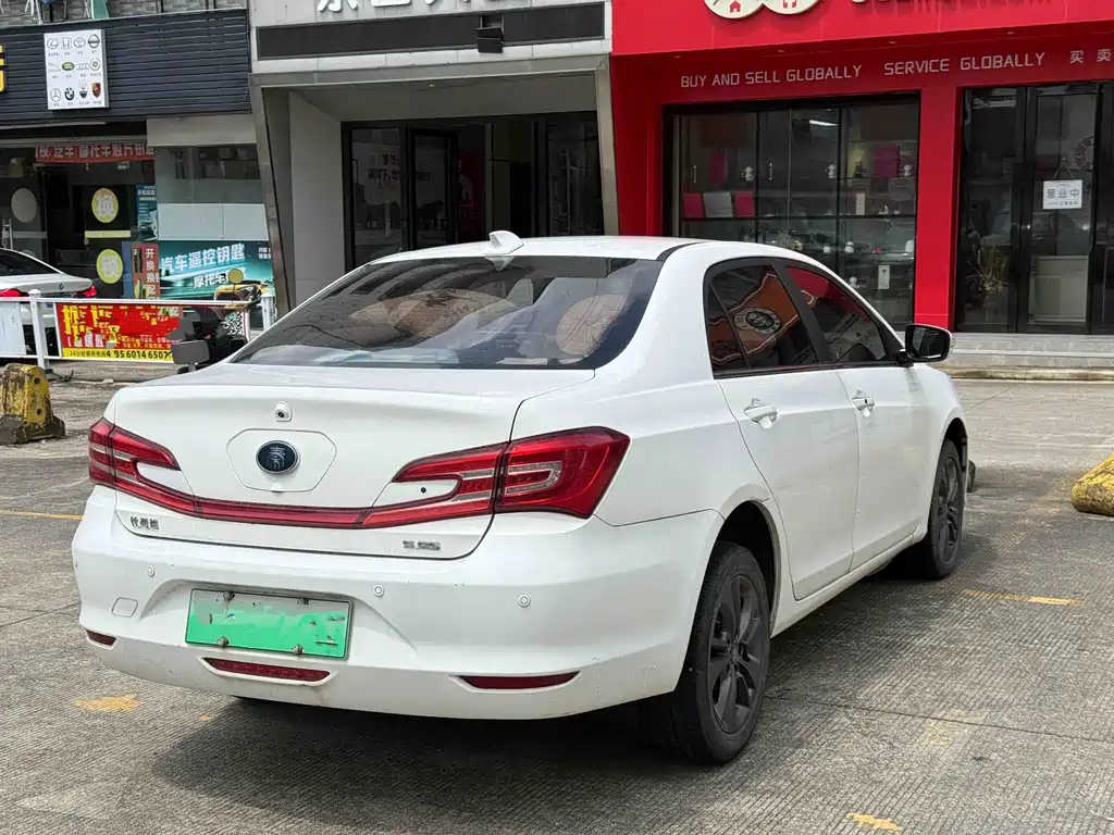 BYD Qin NEV — миниатюра 8