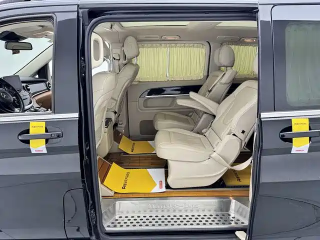 MERCEDES-BENZ V CLASS