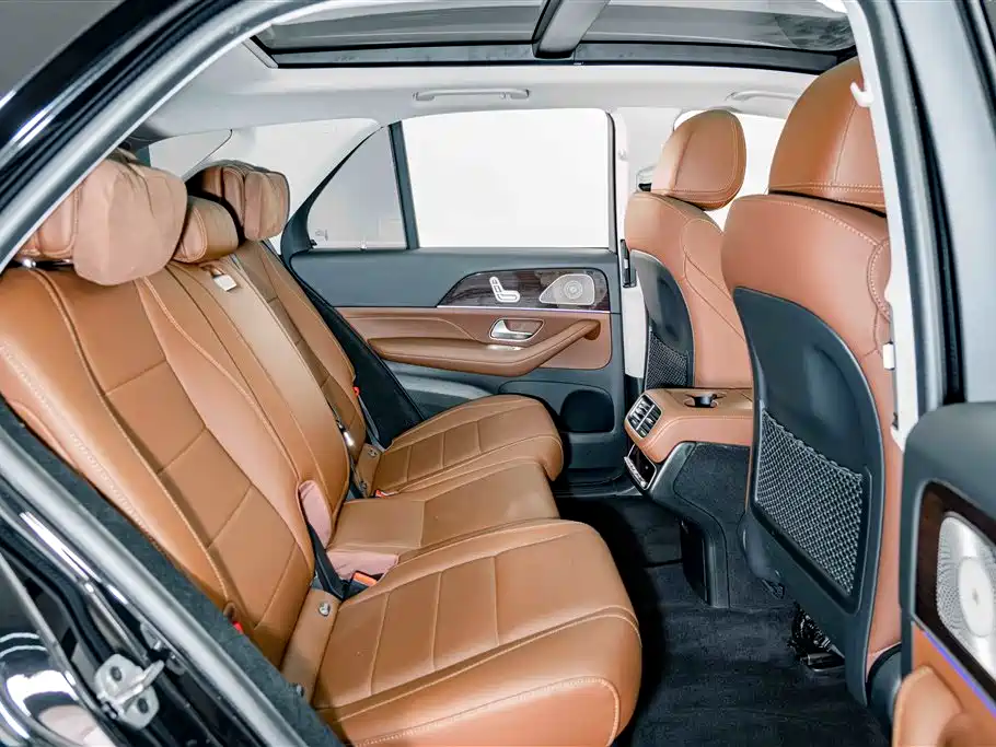 Mercedes-Benz GLE (Import) — миниатюра 21