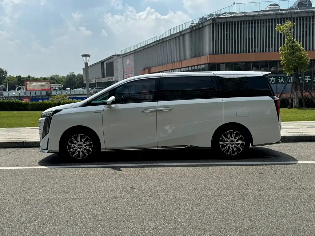 GAC Motor Trumpchi E9 — миниатюра 10