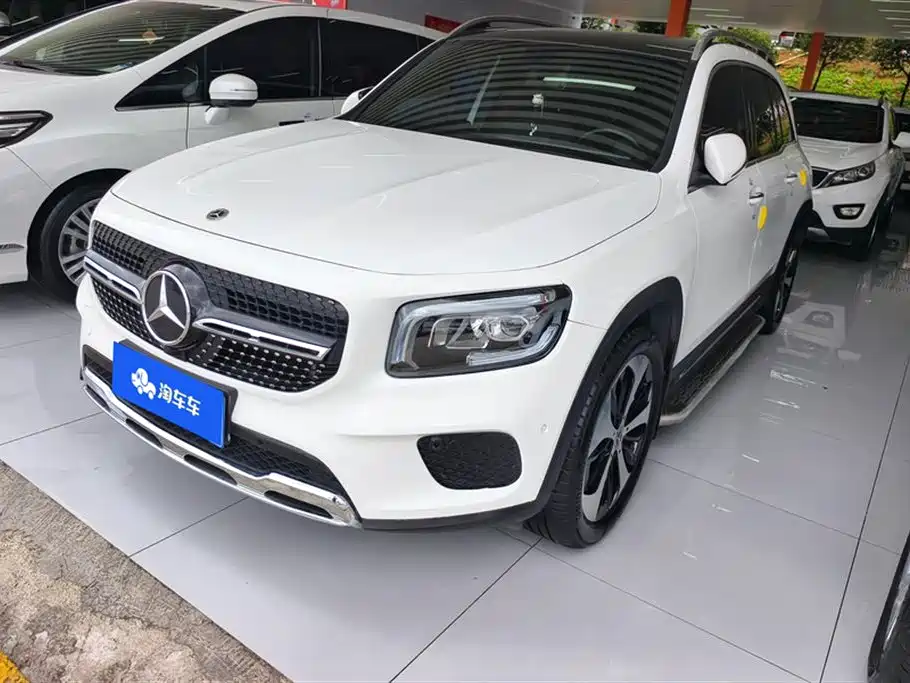 MERCEDES-BENZ GLB