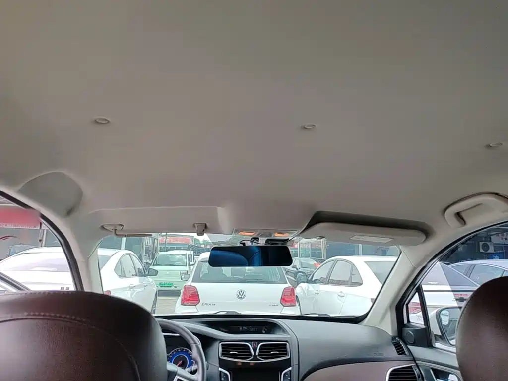 Haima Familia MPV — миниатюра 18