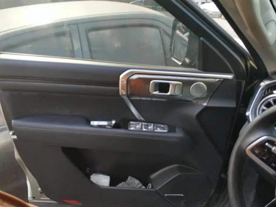 TANK TANK 400 NEW ENERGY