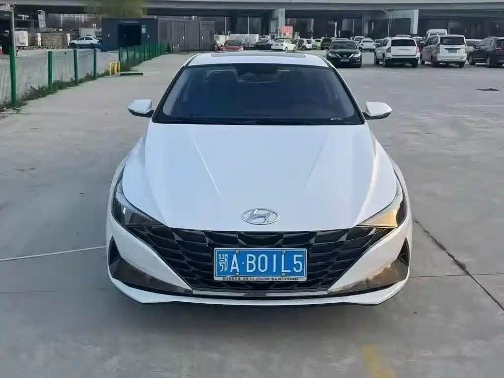 Hyundai Elantra — миниатюра 2