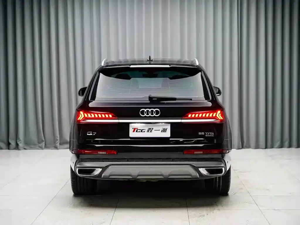 Audi Q7 — миниатюра 11