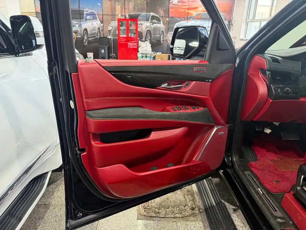 CADILLAC ESCALADE ESCALADE