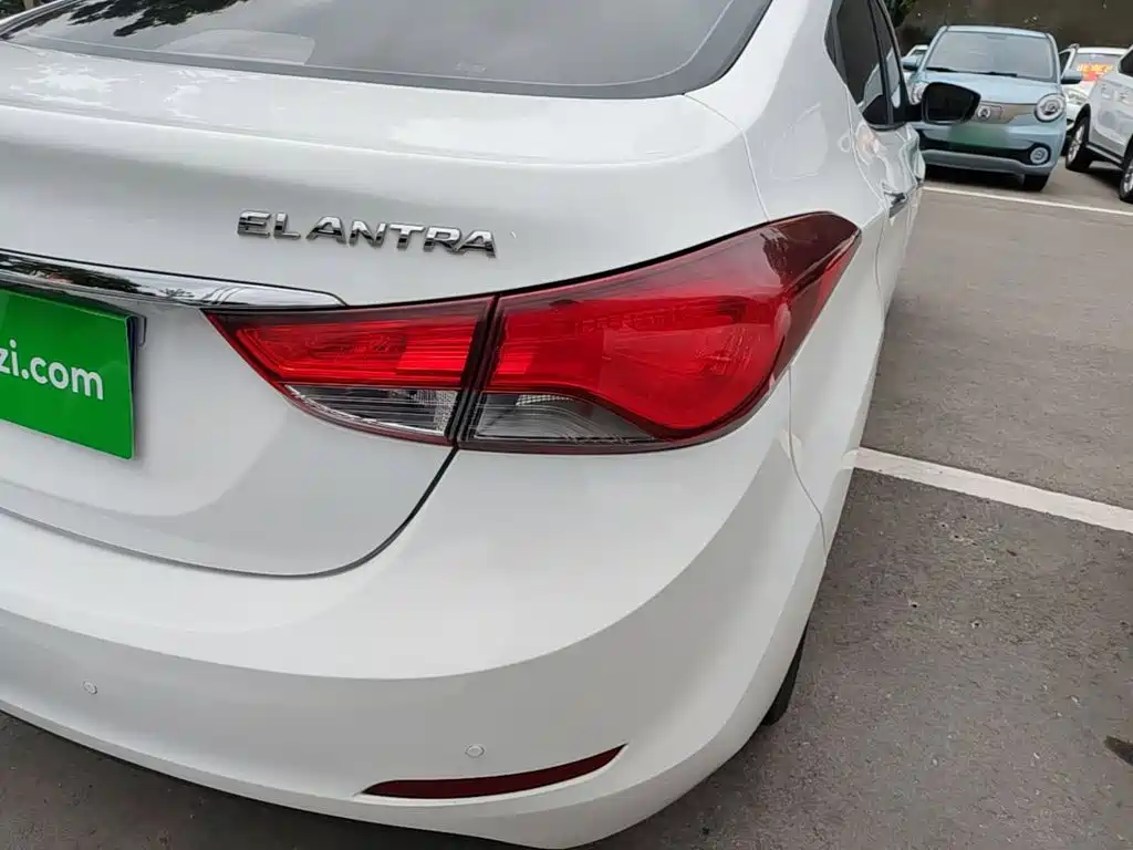 Hyundai Elantra Langdong — миниатюра 8