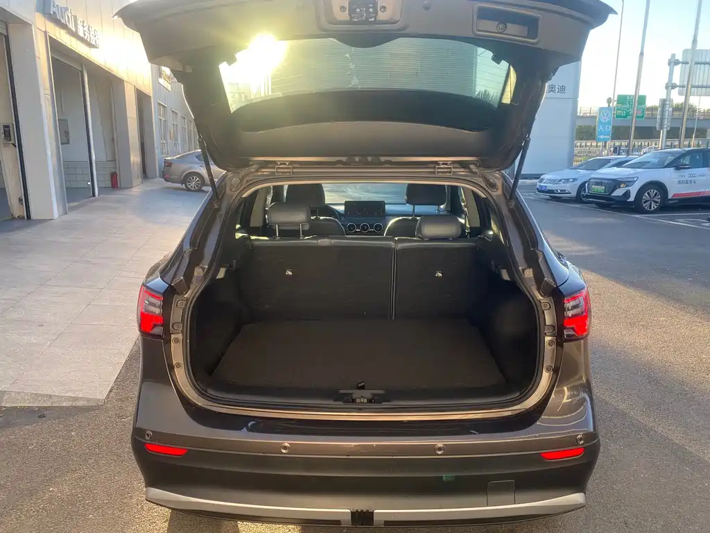 Nissan Qashqai — миниатюра 12