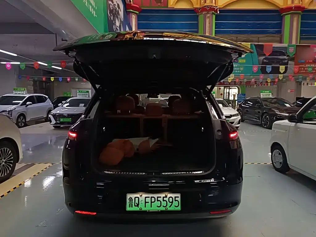 Li Auto Li L7 — миниатюра 19