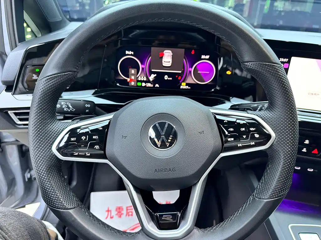 Volkswagen Golf — миниатюра 10