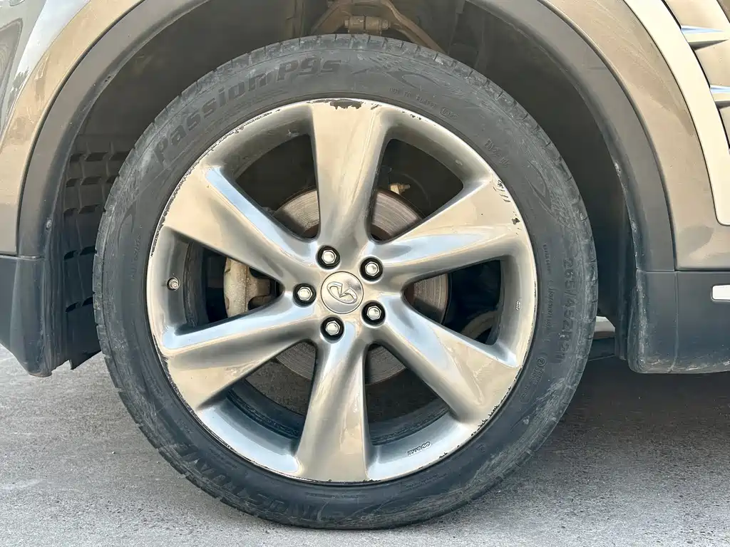 Infiniti FX — миниатюра 16
