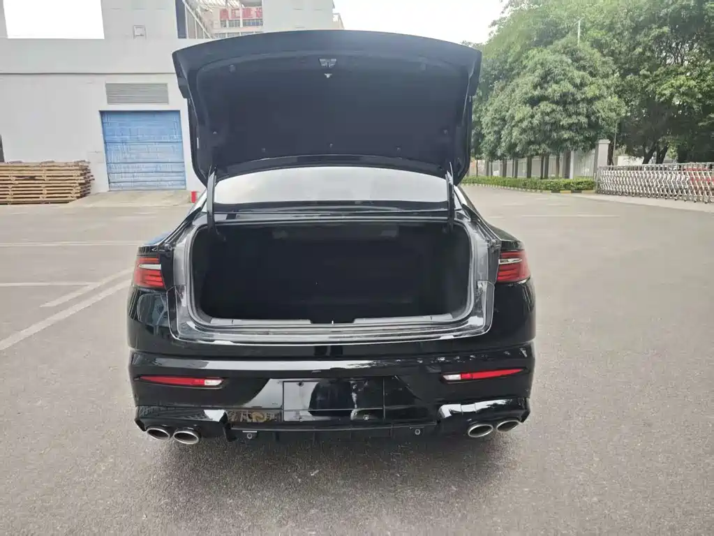 GEELY AUTOMOBILE XINGRUI