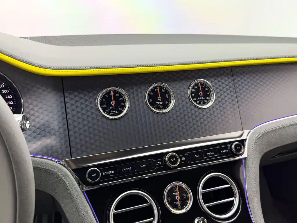 Bentley Continental PHEV — миниатюра 24