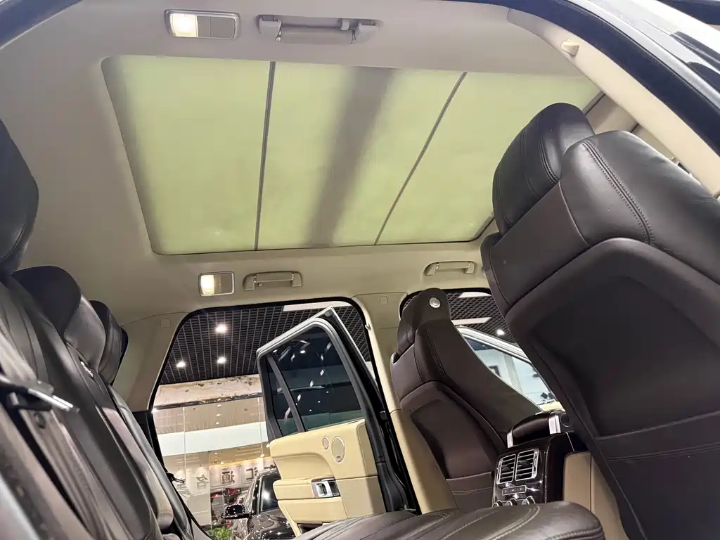 Land Rover Range Rover — миниатюра 14