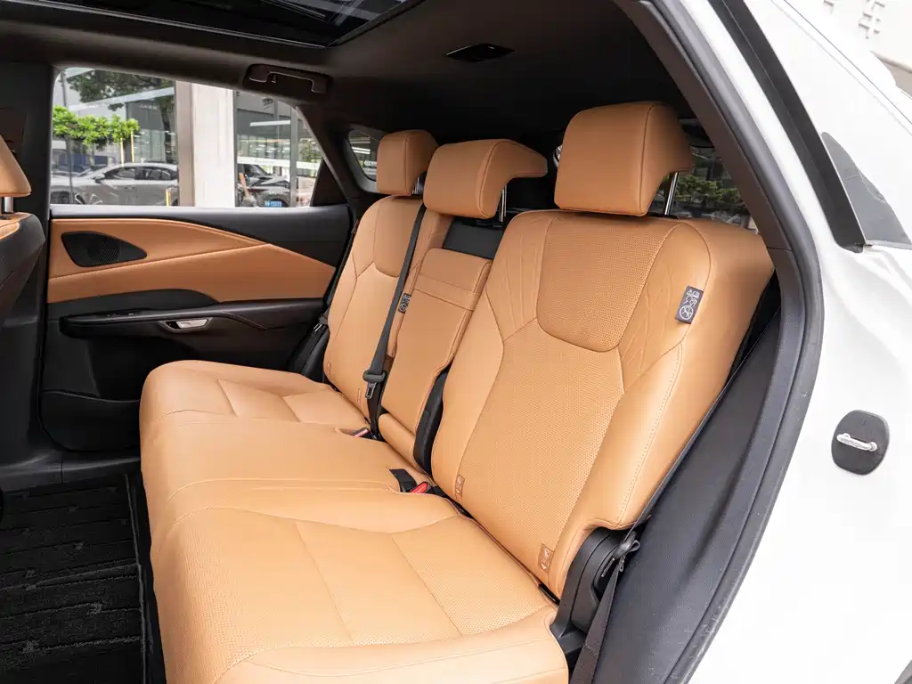 Lexus RX New Energy — миниатюра 12