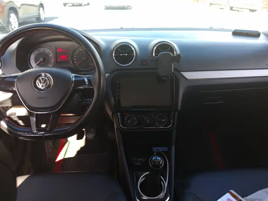 Volkswagen Jetta — миниатюра 12