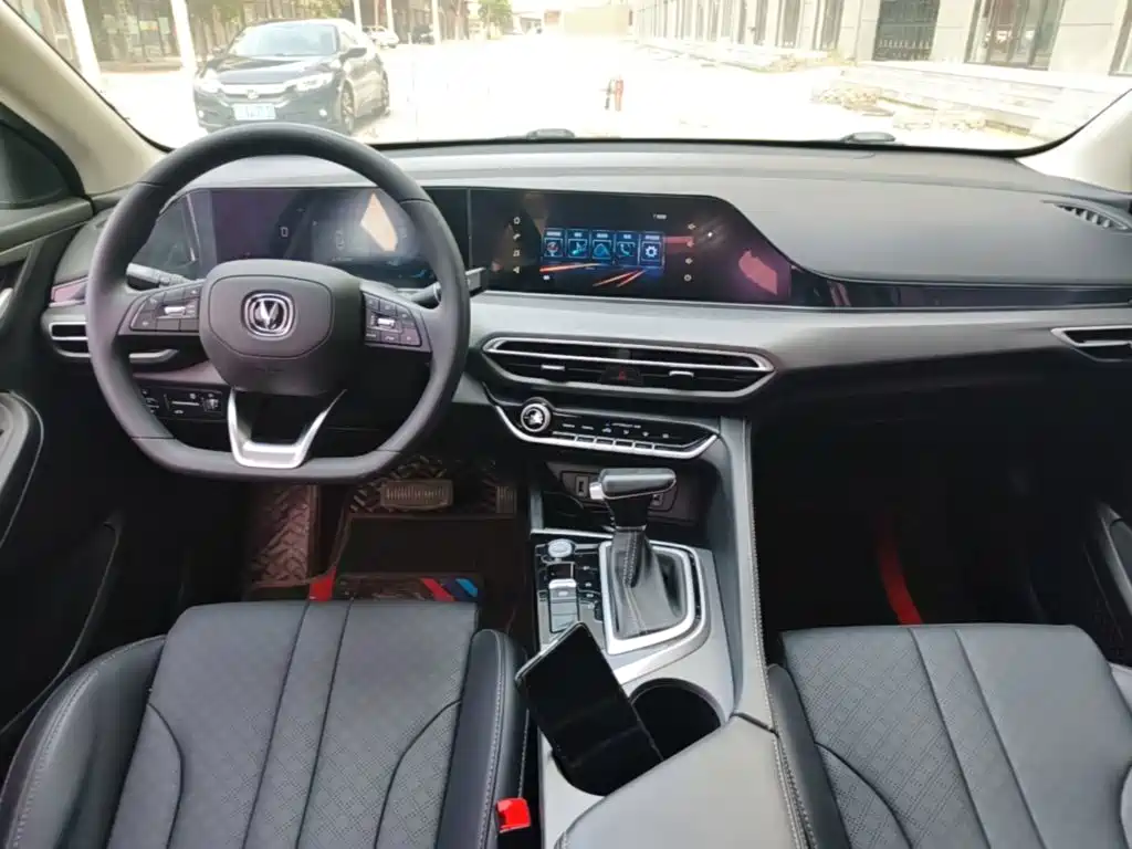 Changan Eado — миниатюра 10