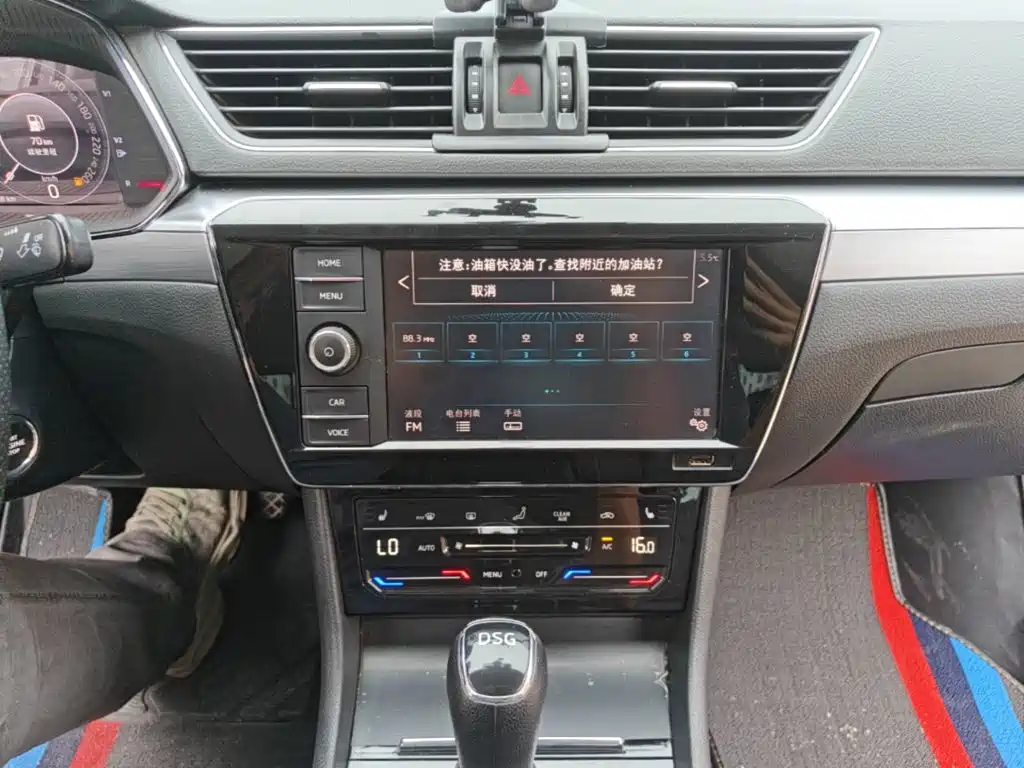 Skoda Superb — миниатюра 13