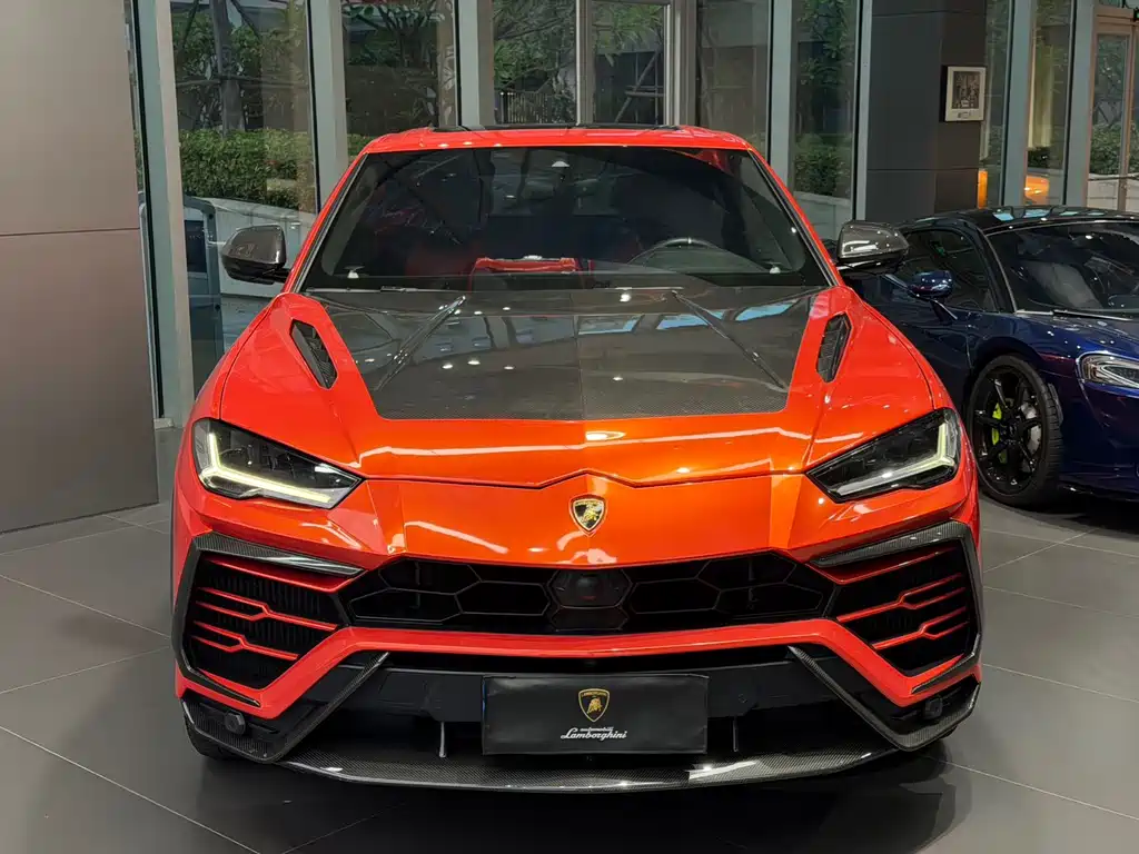 Lamborghini Urus — миниатюра 2