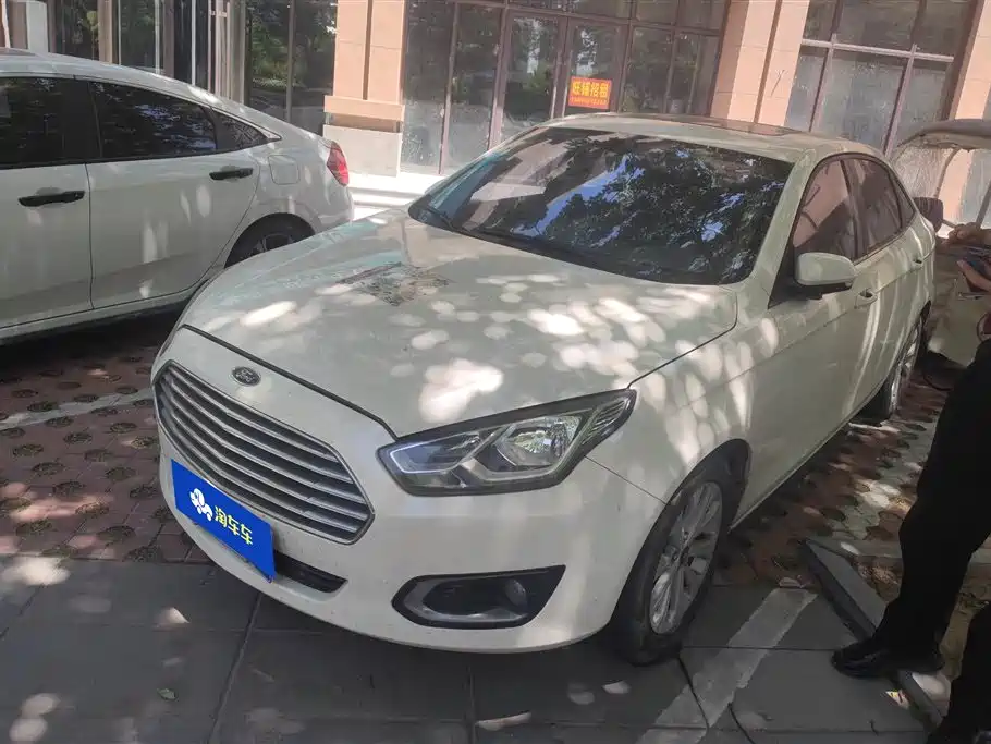 Ford Escort 2016