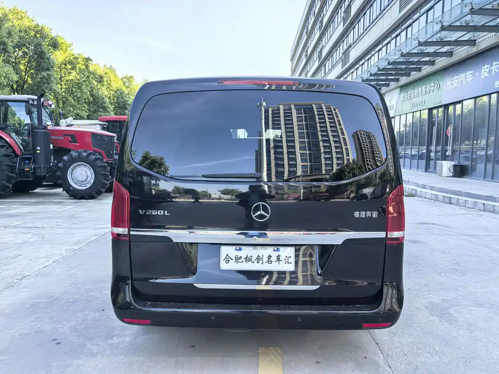 Mercedes-Benz V-Class V 2017 V 260 L Luxury Long Wheelbase