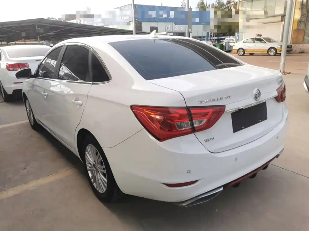 Buick Excelle — миниатюра 5