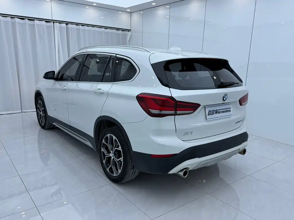 BMW X1 — миниатюра 6
