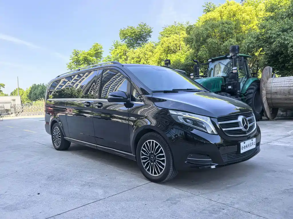 Mercedes-Benz V-Class V 2017 V 260 L Luxury Long Wheelbase