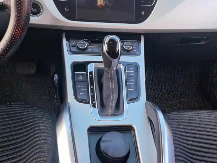 Geely Boyue — миниатюра 16