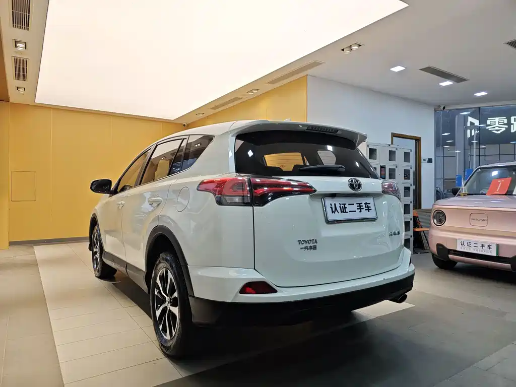 Toyota RAV4 — фотографии объявления, Фото 24