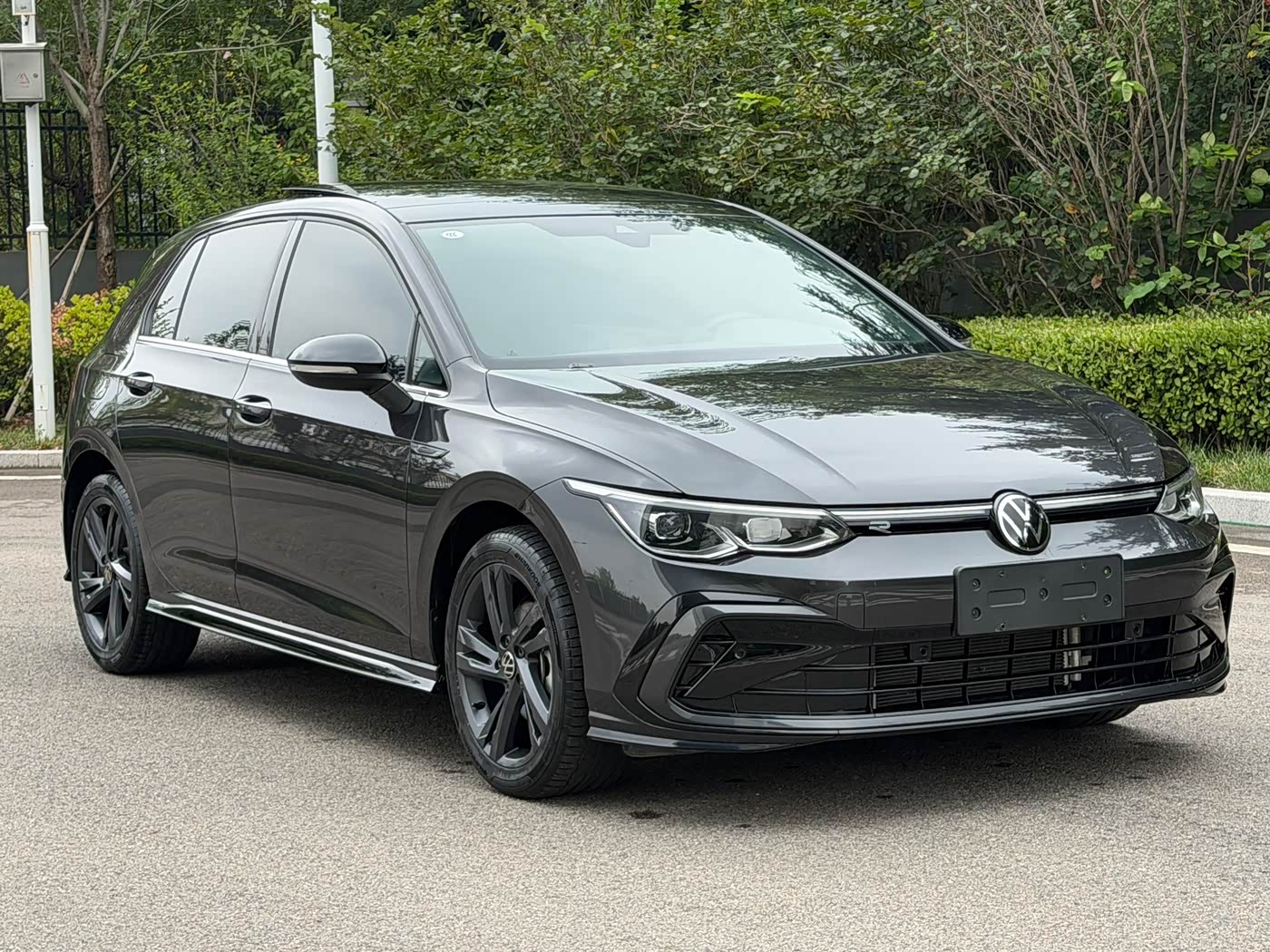 Volkswagen Golf 1.4 л 2022 г. Чёрный, пробег 19000 км