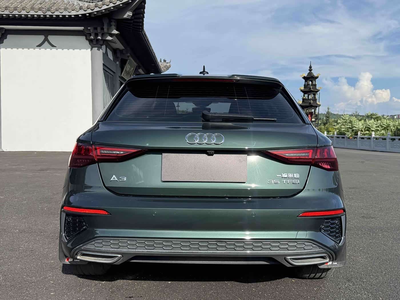 Audi A3 1.4 л 2021 г. Зелёный, пробег 32000 км